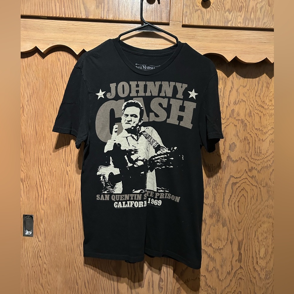 Graphic t-shirts